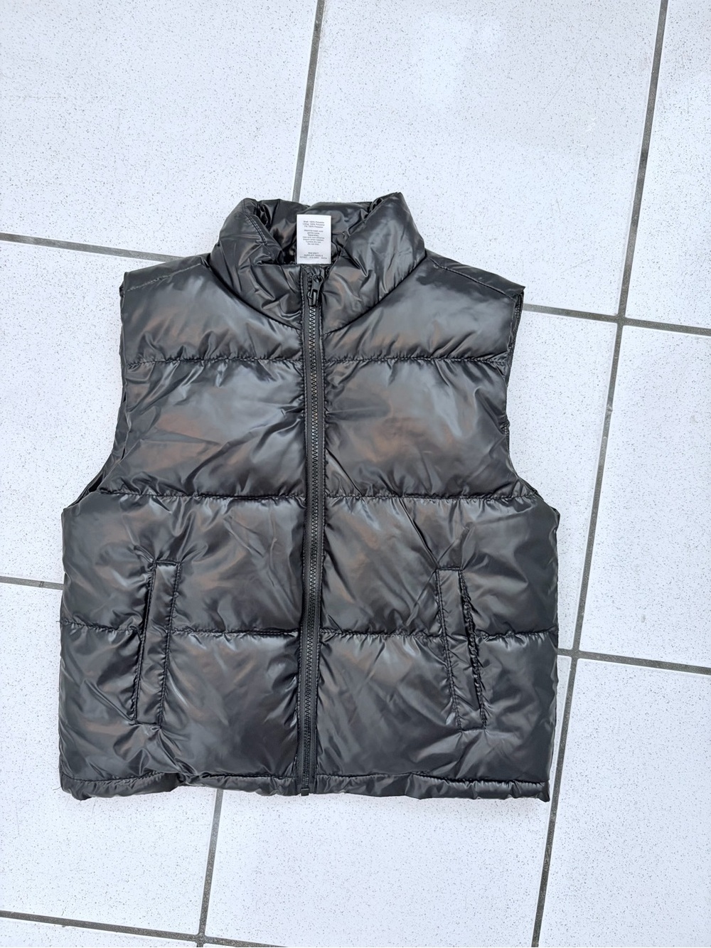 Black Puffer Vest – Quilted Zip-Up Sleeveless Jacket